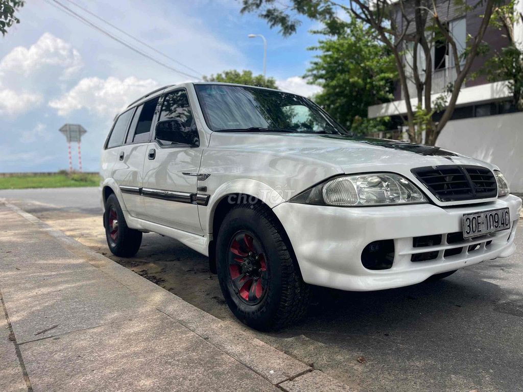 SsangYong Musso 2004 Trắng Tự động