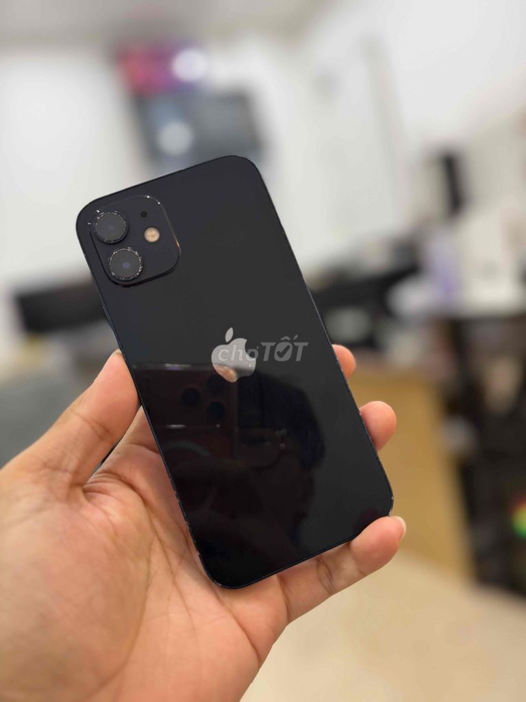 Apple iPhone 12 64GB Đen VNA full chức năng. Mua bán Điện thoại tại Quận Đống Đa Hà Nội được đăng bởi Ng Hoang Anh hình 1