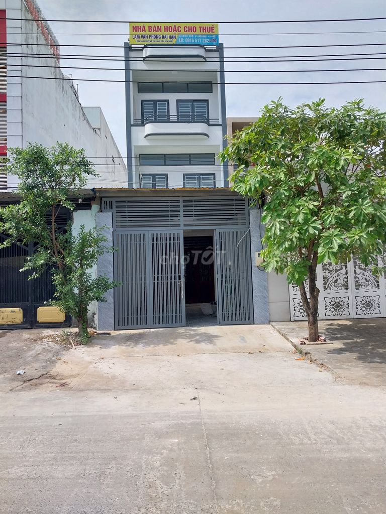Nhà cho thuê mặt tiền đường Song Hành Xa Lộ, Hà Nội