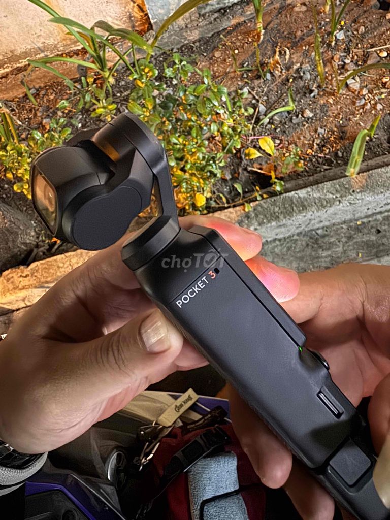 Máy quay DJI Pocket 3 Đen. Mua bán Máy ảnh, Máy quay tại Quận 3 Tp Hồ Chí Minh được đăng bởi Chiến hình 1