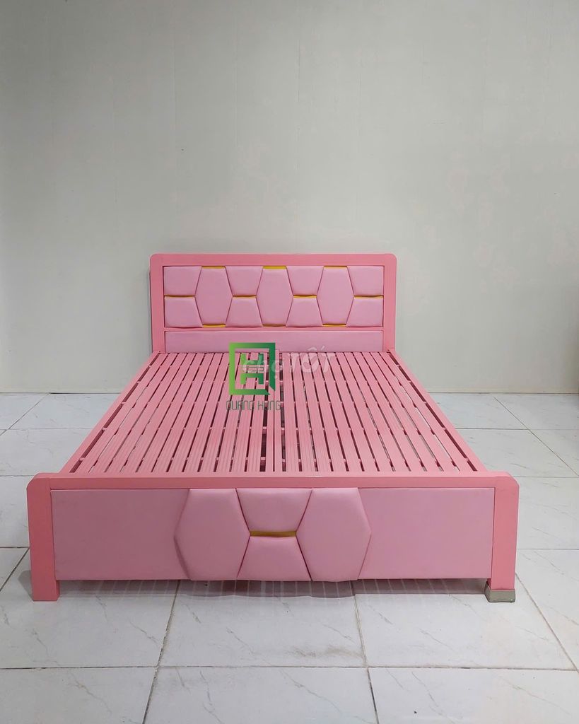 Giường Sắt Hộp 4x8 Quang Hùng 1m x 2m. Mua bán Giường, chăn ga gối nệm tại Thành phố Dĩ An Bình Dương được đăng bởi Nội Thất Quang Hùng TD hình 1
