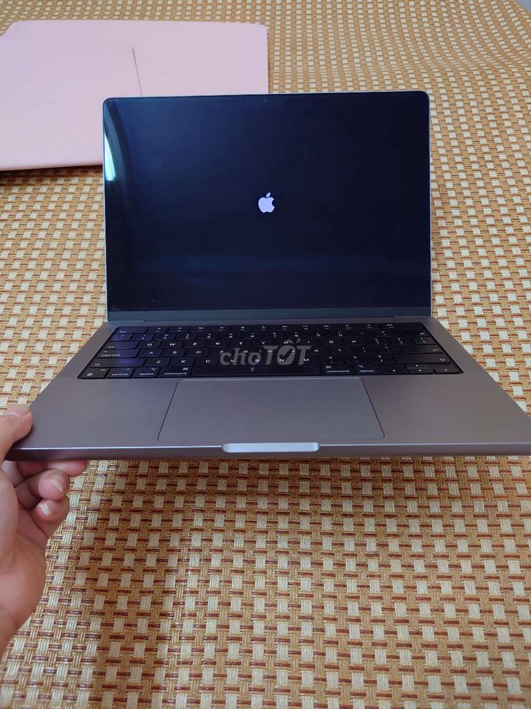 Apple Macbook Pro M2 14 inch 16GB/512GB Xám. Mua bán Laptop tại Quận Thanh Xuân Hà Nội được đăng bởi hTC hình 1