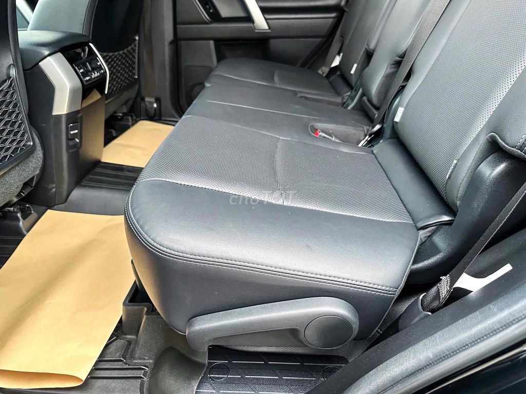 Toyota Land Cruiser Prado VX 2.7 sx 2023 màu Đen. Mua bán Ô tô tại Quận Cầu Giấy Hà Nội được đăng bởi Cao Quý hình 15