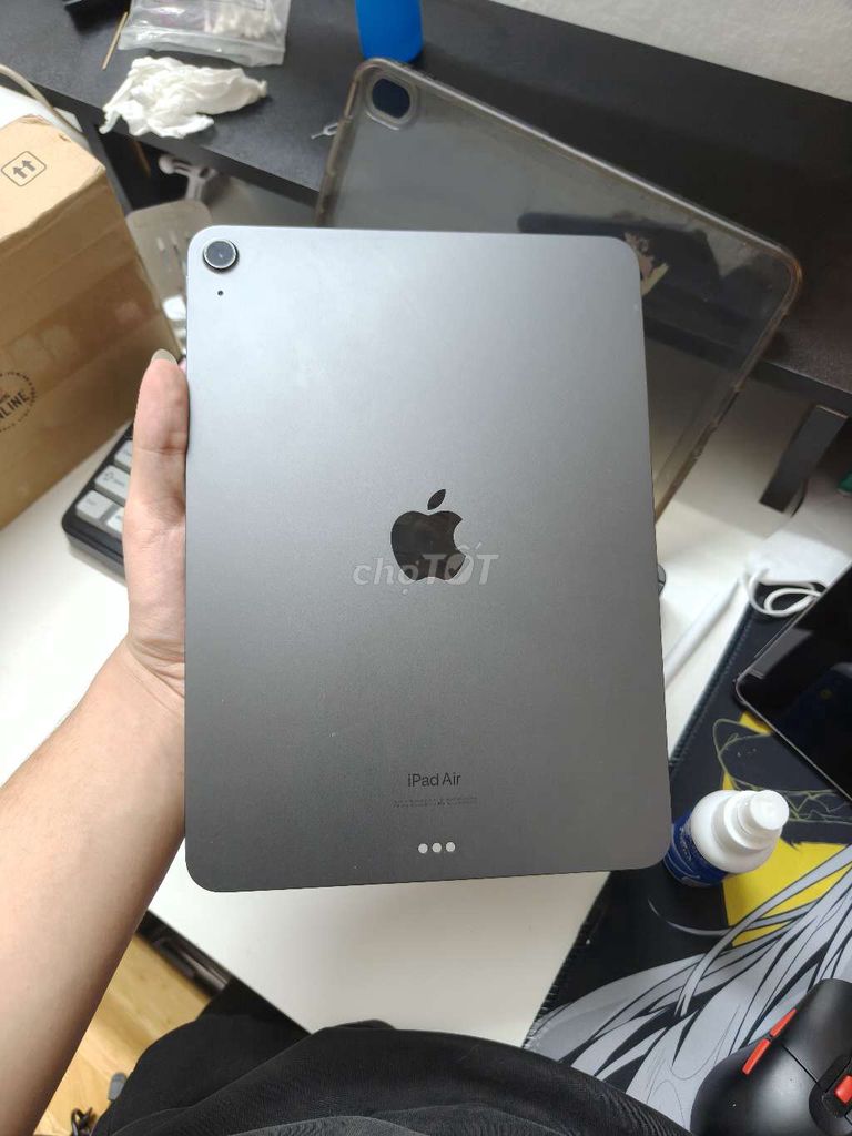 Apple iPad Air 5 Xám Đã sử dụng. Mua bán Máy tính bảng tại Quận Hoàn Kiếm Hà Nội được đăng bởi noru hình 1
