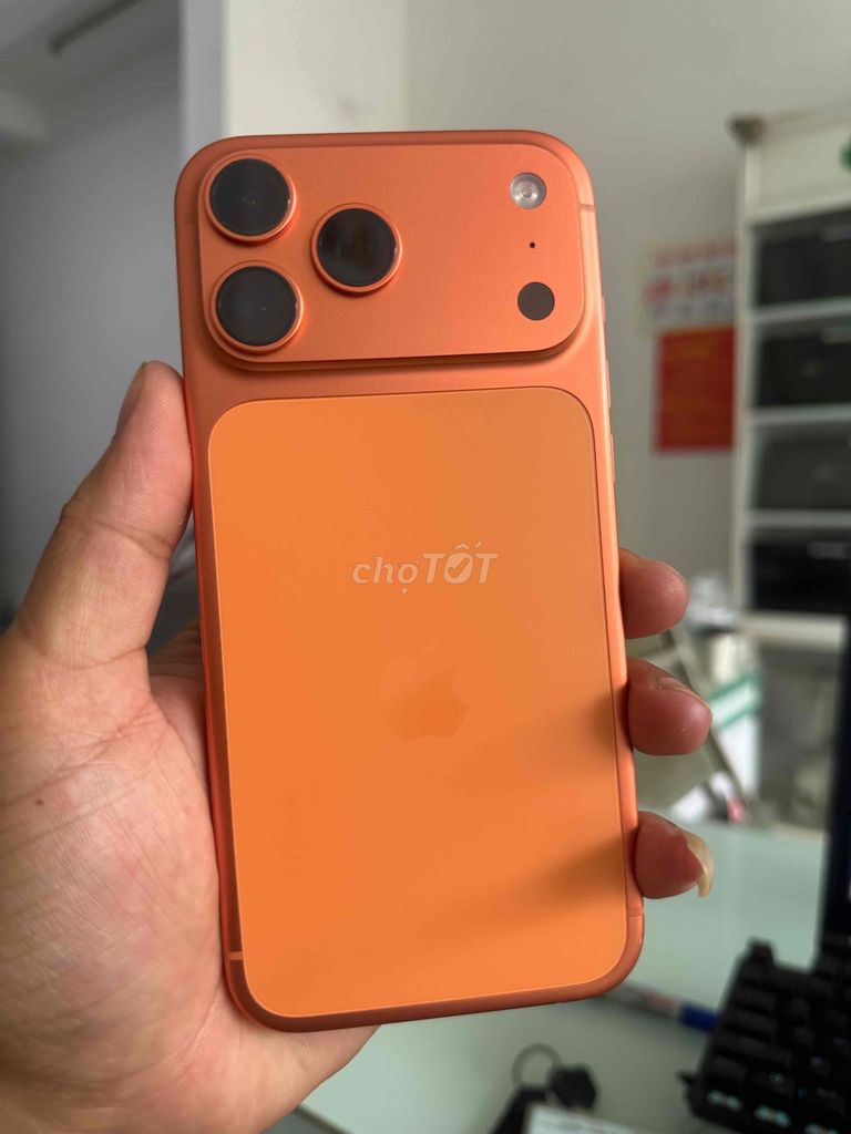 Apple iPhone 17 Pro Max 256GB Cam PIN 95%. Mua bán Điện thoại tại Thành phố Buôn Ma Thuột Đắk Lắk được đăng bởi Cầm Đồ PHÚT 89  hình 1