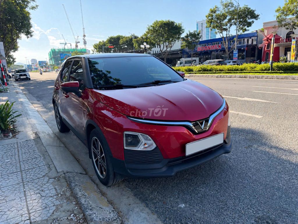 VinFast VF5 Plus 2024 Красный 54 000 км полный набор опций