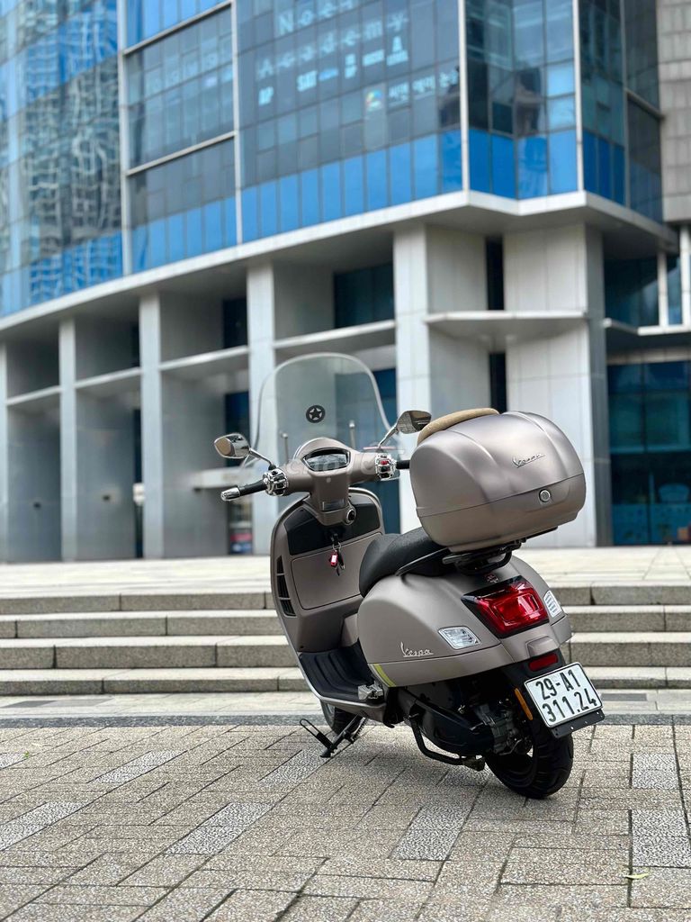 Vespa GTS Super Tech 300. Mua bán Xe máy tại Quận Cầu Giấy Hà Nội được đăng bởi Tuấn Việt Motor hình 4