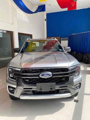 Ford Wildtrak 2026 rẻ hơn xe lướt