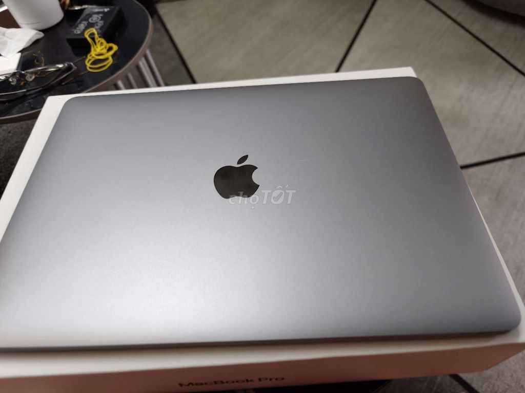MacBook Pro M2 2022 8GB/256GB. Mua bán Laptop tại Quận Ninh Kiều Cần Thơ được đăng bởi Tài Audio  hình 1