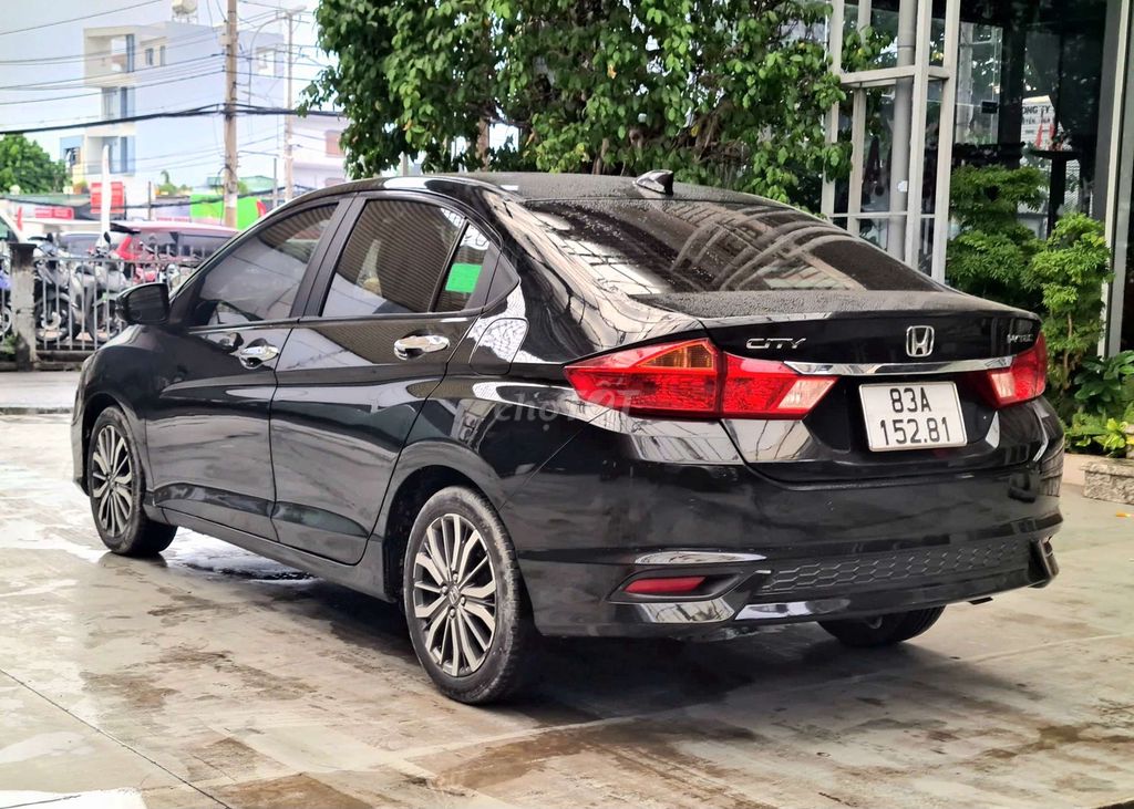 Honda City 1.5CVT sx 2018, odo 7v5, xe chuẩn.. Mua bán Ô tô tại Thành phố Thủ Đức Tp Hồ Chí Minh được đăng bởi Đức Hưng Siêu thị ô tô Thủ Đức hình 6