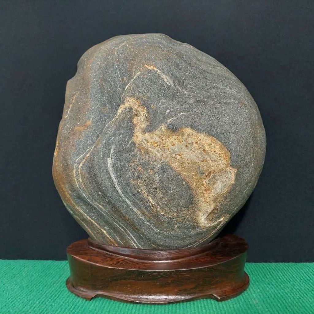 Đá cảnh đá suối tự nhiên đa sắc 30cm. Mua bán Đồ sưu tầm, đồ cổ tại Thành phố Móng Cái Quảng Ninh được đăng bởi Trần Xuân Dương hình 1