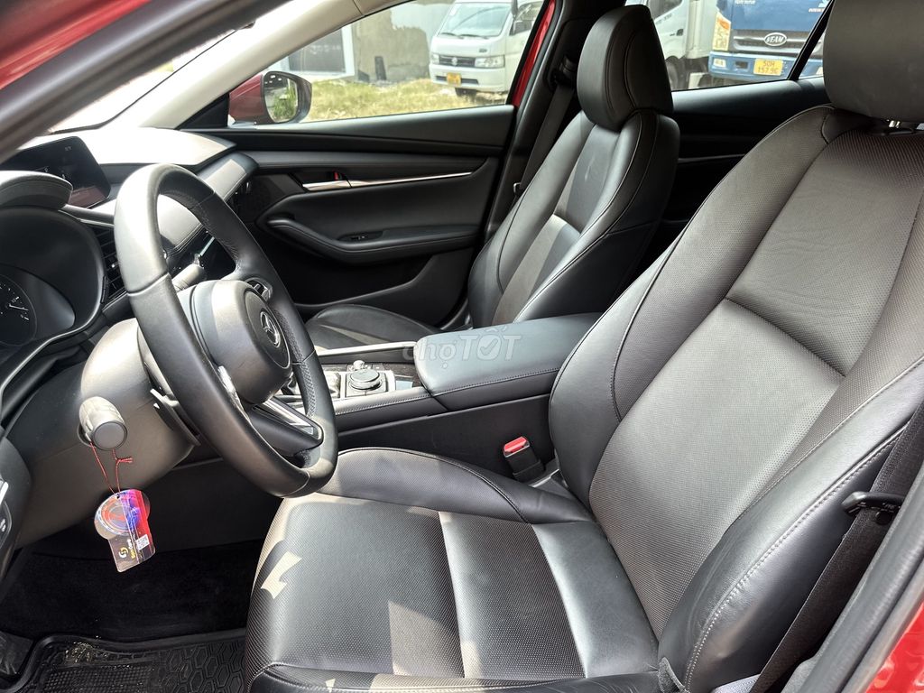Mazda 3 Luxury model 2025 lướt đẹp như mới. Mua bán Ô tô tại Quận Gò Vấp Tp Hồ Chí Minh được đăng bởi Danh 631 hình 10