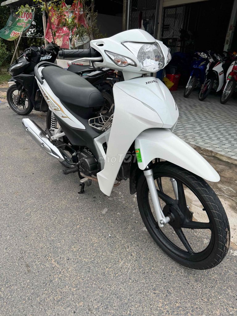 anpha may zin em .9chủgia 13.5 lh ***. Mua bán Xe máy tại Huyện Phong Điền Cần Thơ được đăng bởi Thanh Dang Hoang hình 6