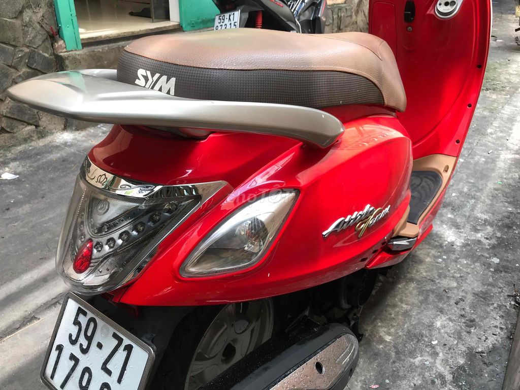 ✅ Elizabeth Venus 125 Fi Điện Tử, Siu êm, BSTP 1C. Mua bán Xe máy tại Quận 6 Tp Hồ Chí Minh được đăng bởi Long hình 3