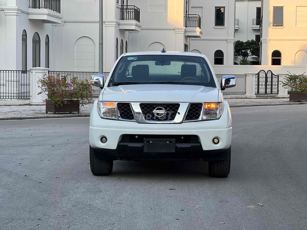 Nissan Navara 2013 2.5 AT - 150000 km