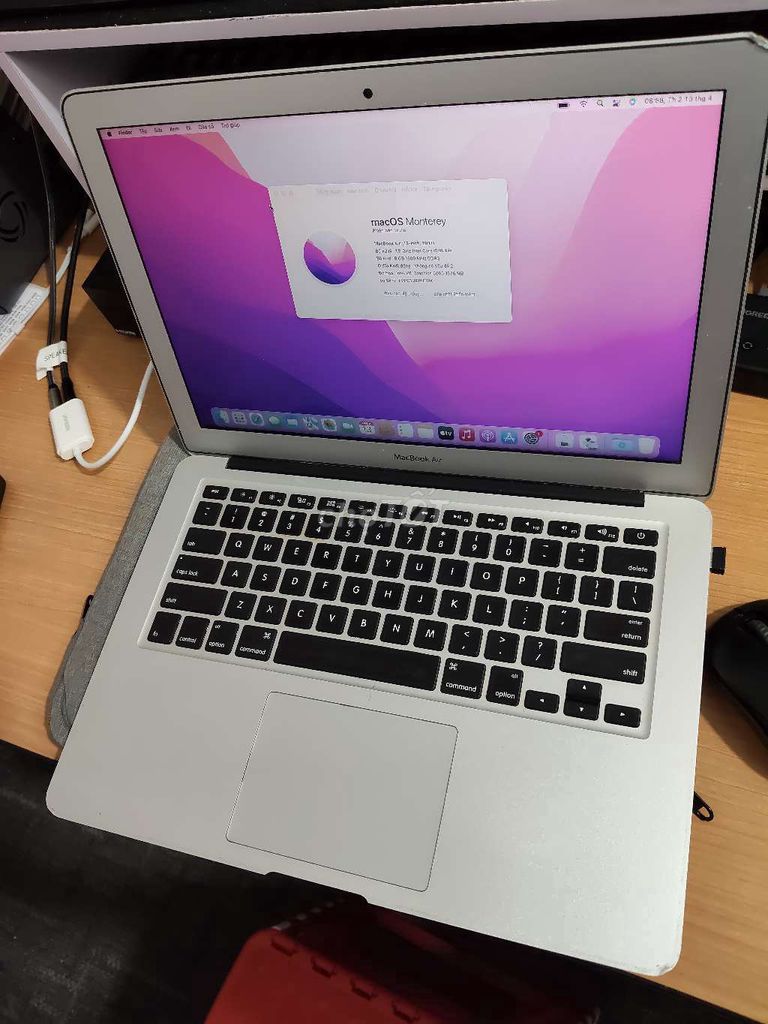 Apple MacBook Air 2017 8GB/128GB. Mua bán Laptop tại Quận 1 Tp Hồ Chí Minh được đăng bởi Ve chay đồ cũ thanh lý hình 1