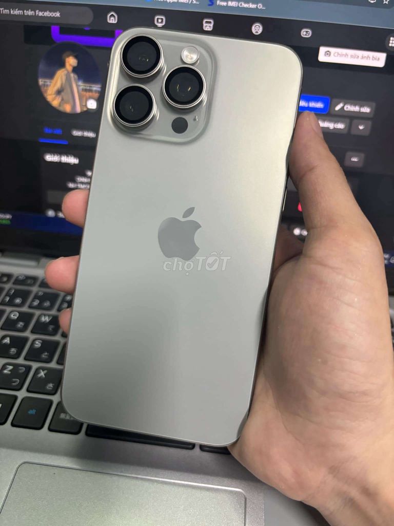 iPhone 15 Pro Max