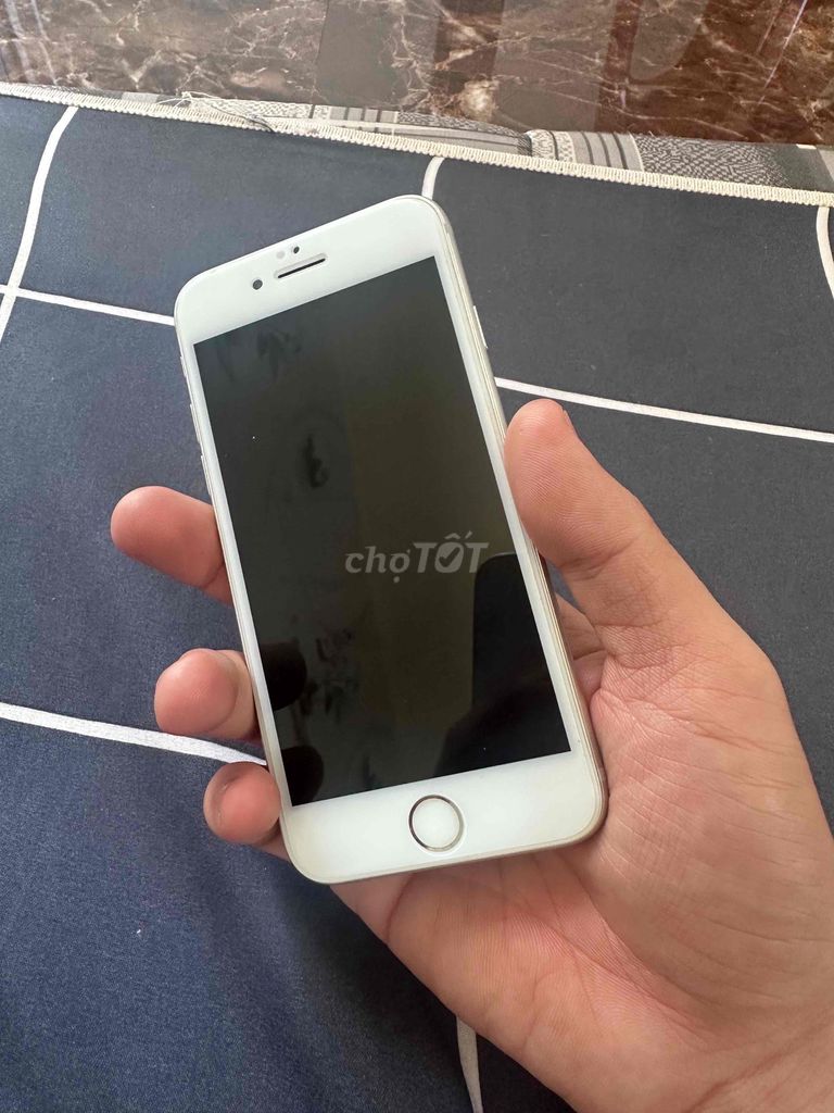 iPhone 7 32GB Bạc Đẹp. Mua bán Điện thoại tại Thành phố Thủ Đức Tp Hồ Chí Minh được đăng bởi Đinh Anh hình 1