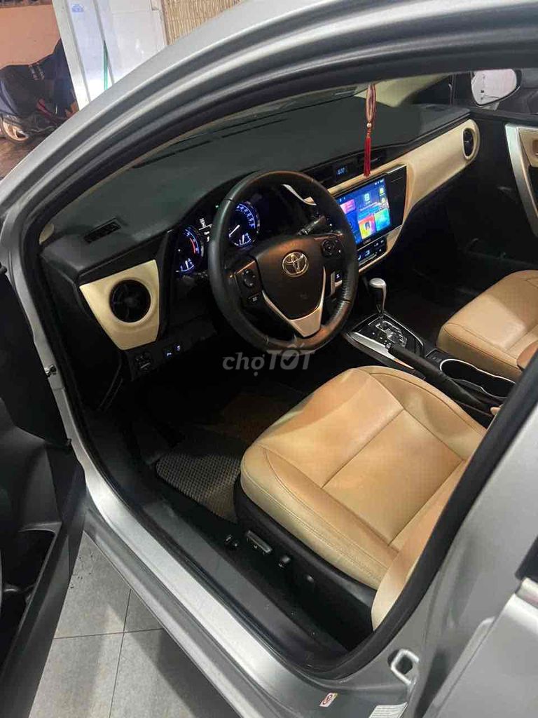 Toyota Corolla Altis 2018 1.8G CVT - 126000 km. Mua bán Ô tô tại Quận 11 Tp Hồ Chí Minh được đăng bởi Hanh hình 13