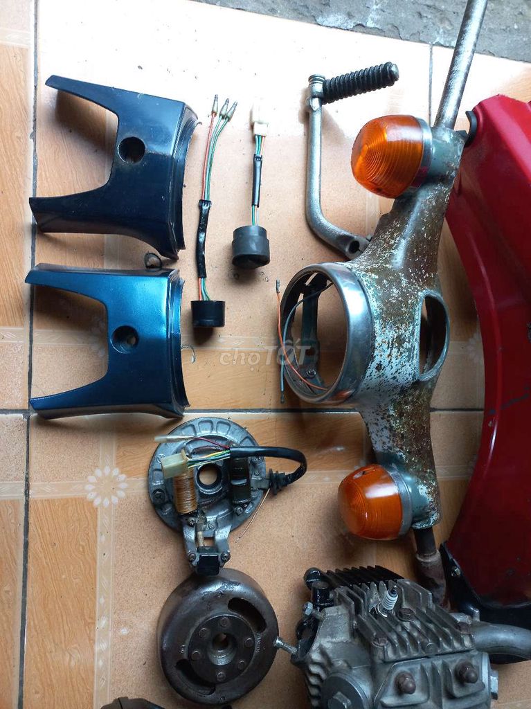Phụ tùng zin tháo xe Cub 81. Mua bán Phụ tùng xe tại Quận Hà Đông Hà Nội được đăng bởi Lê Công Tuấn Anh hình 2