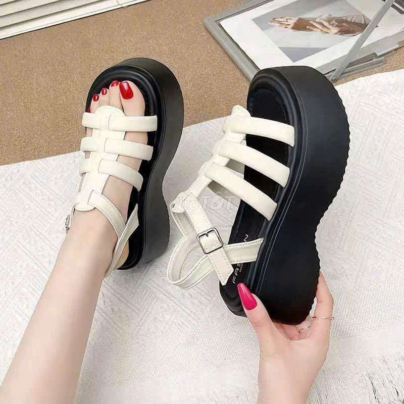Giày sandal nữ da đế xuồng. Mua bán Giày dép tại Thành phố Hưng Yên Hưng Yên được đăng bởi Trần Bạch Vy hình 1