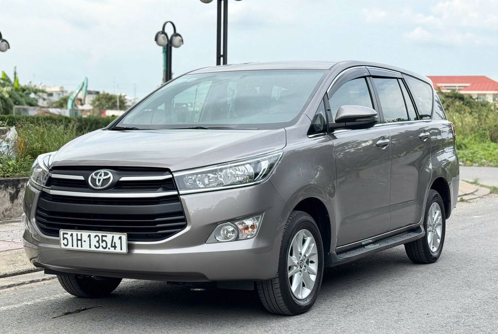 Toyota Innova 2019 MT 6K km đẹp như mới đập thùng. Mua bán Ô tô tại Quận Gò Vấp Tp Hồ Chí Minh được đăng bởi Phan Trung Quân hình 2
