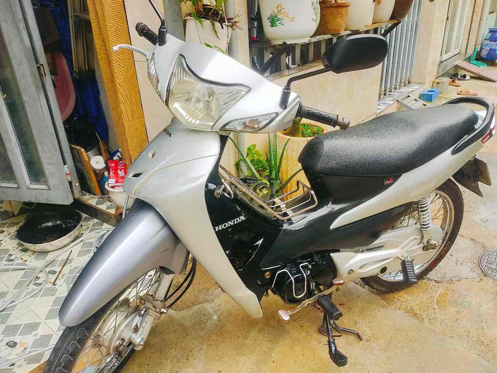 cần bán xe. Mua bán Xe máy tại Thành phố Dĩ An Bình Dương được đăng bởi Quốc Đạt hình 3