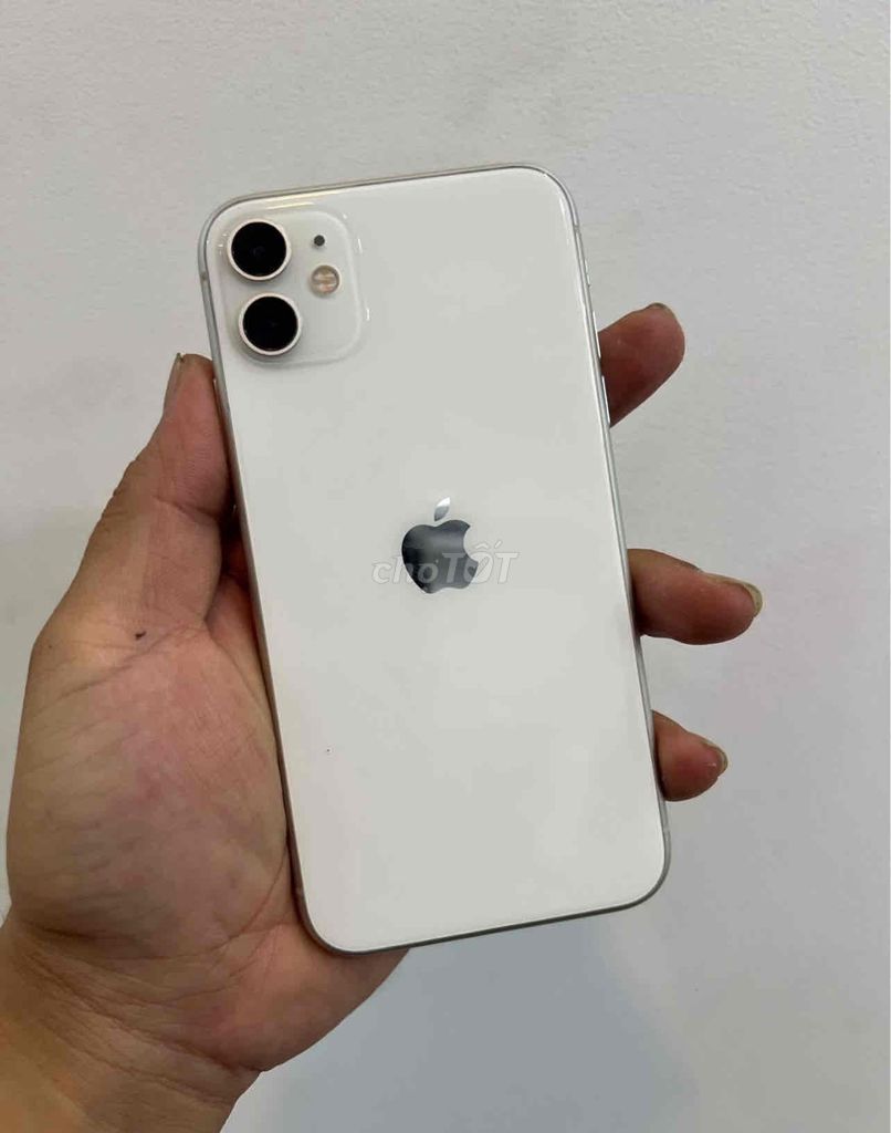 Cần bán iphone 11 64G trắng màn zin pin new 100%