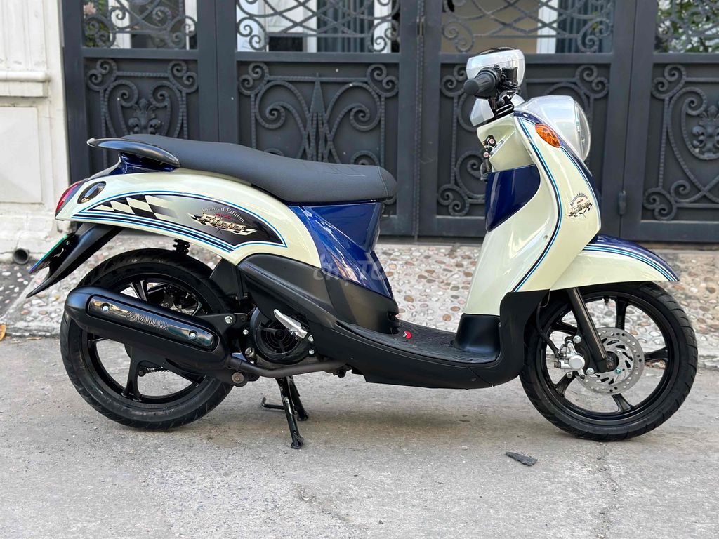 Classico ghi đông trần 2009. Mua bán Xe máy tại Quận Bình Tân Tp Hồ Chí Minh được đăng bởi TN  hình 6