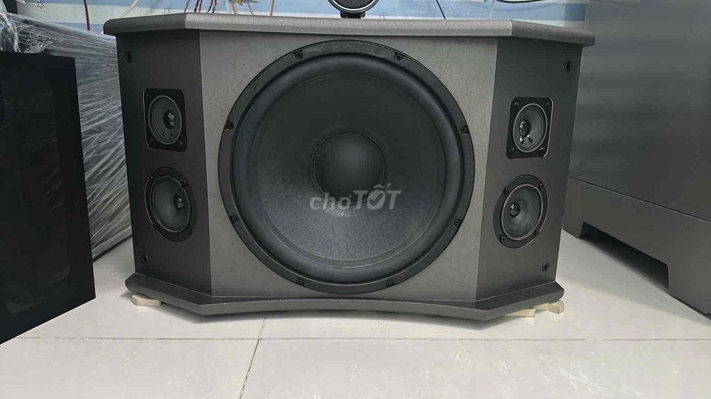 Loa karaoke B3 30cm  2 mic 4 tresp. Mua bán Tivi, Âm thanh tại Quận 8 Tp Hồ Chí Minh được đăng bởi Phuong Pham Hoang hình 1