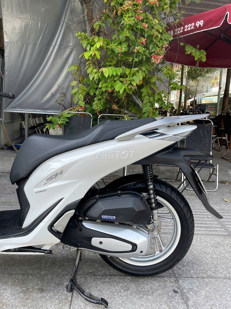 Honda SH 150 ABS 2020 Trắng. Mua bán Xe máy tại Quận Gò Vấp Tp Hồ Chí Minh được đăng bởi VÕ MINH HẬU hình 7
