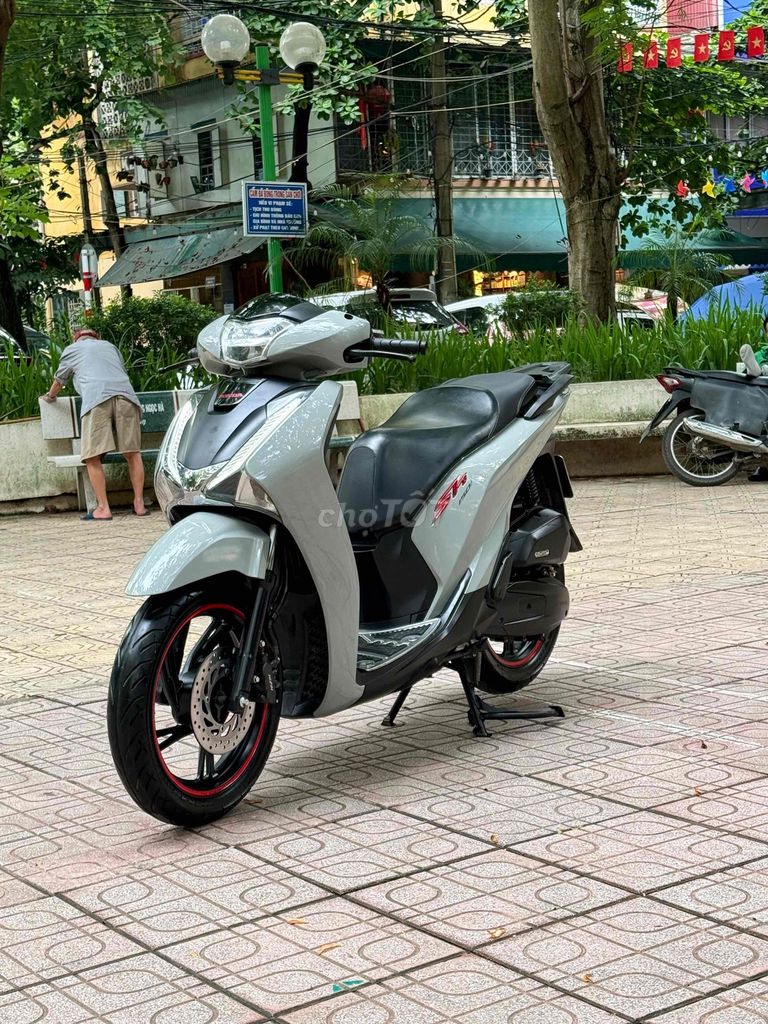 Honda SH125 CBS 2017 серый цементный 29K