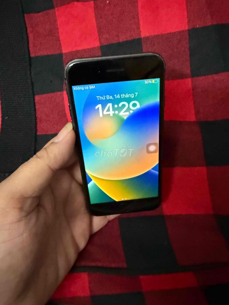 Apple iPhone 8 64GB QT vân ok pin 100% truetone ok. Mua bán Điện thoại tại Thành phố Thủ Đức Tp Hồ Chí Minh được đăng bởi bin  hình 1
