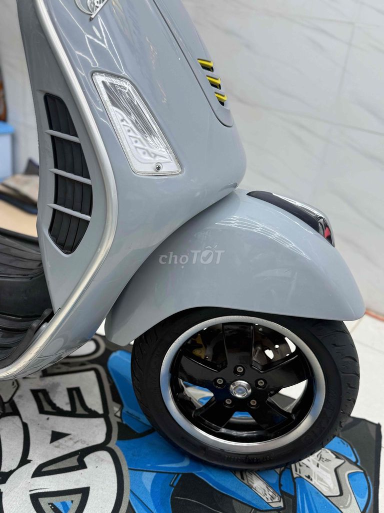 Gts300 2017 bstp chính chủ / đẹp / zin 100%. Mua bán Xe máy tại Quận Tân Phú Tp Hồ Chí Minh được đăng bởi Nguyễn thế giang hình 6