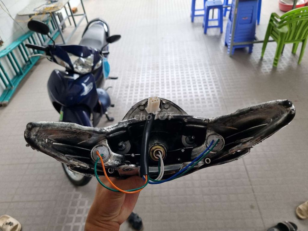 Đuôi đèn xi nhan wave S110/RSX. Mua bán Phụ tùng xe tại Thành phố Biên Hòa Đồng Nai được đăng bởi PKD hình 4