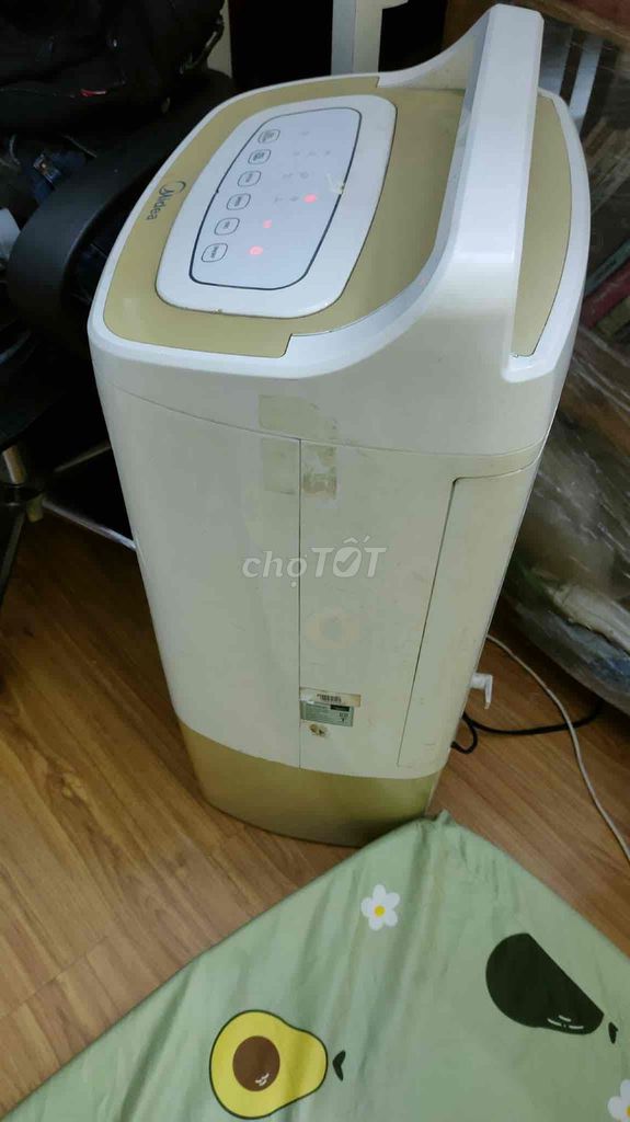 Quạt điều hòa Midea Trắng Vàng. Mua bán Quạt tại Quận Bình Tân Tp Hồ Chí Minh được đăng bởi Ngô Thảo hình 1