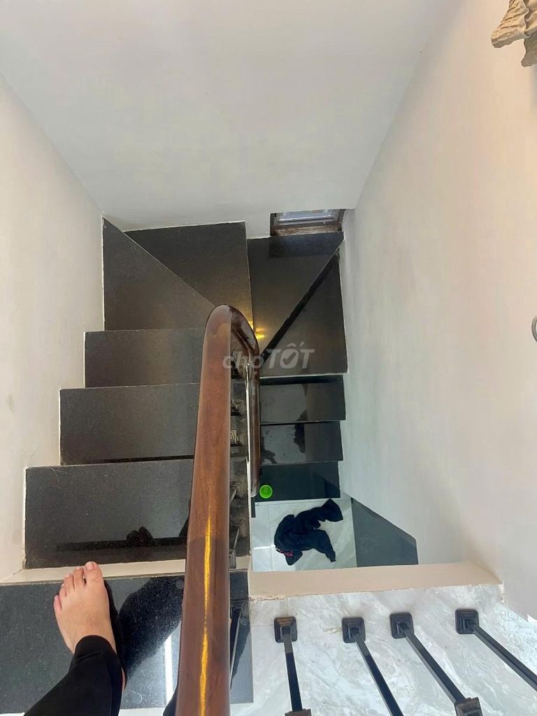 Дом в центре района Донг Да, 3 спальни, абсолютно новый