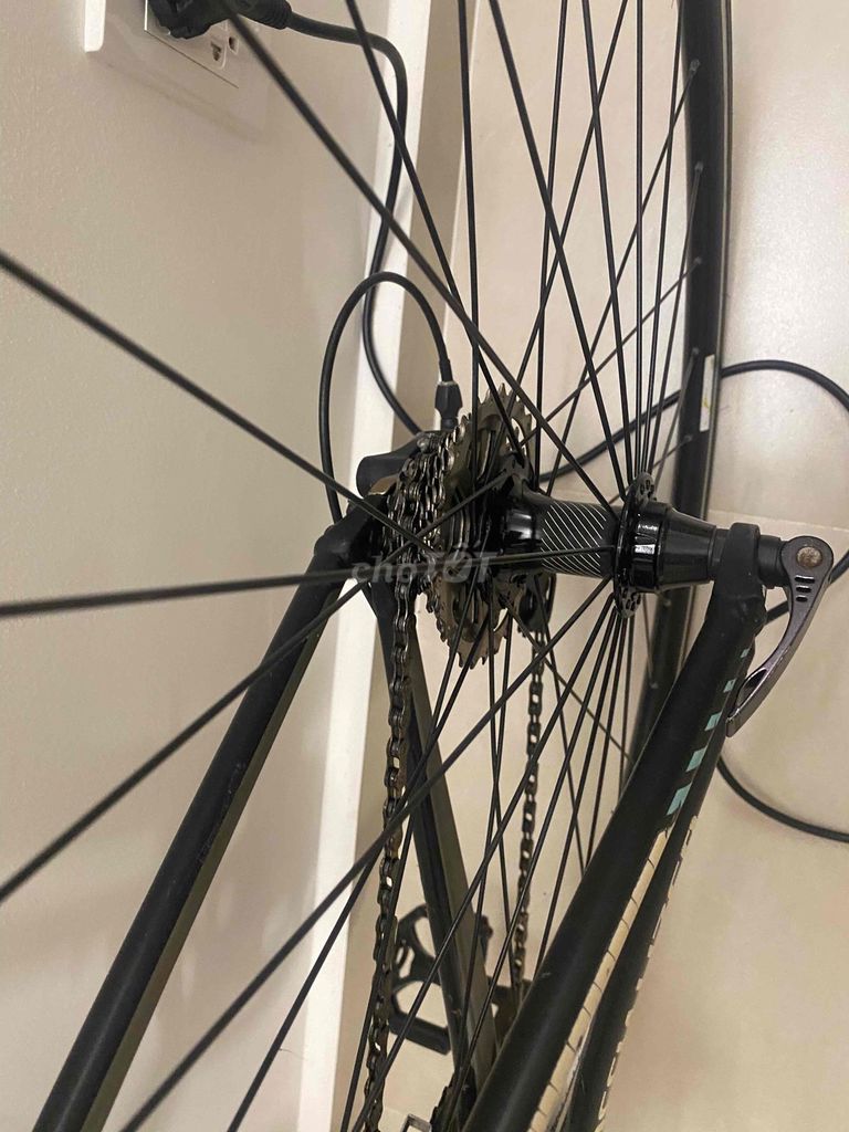 Xe đạp đua Specialized Allez Đen. Mua bán Xe đạp tại Quận 4 Tp Hồ Chí Minh được đăng bởi Mr Tuan hình 4