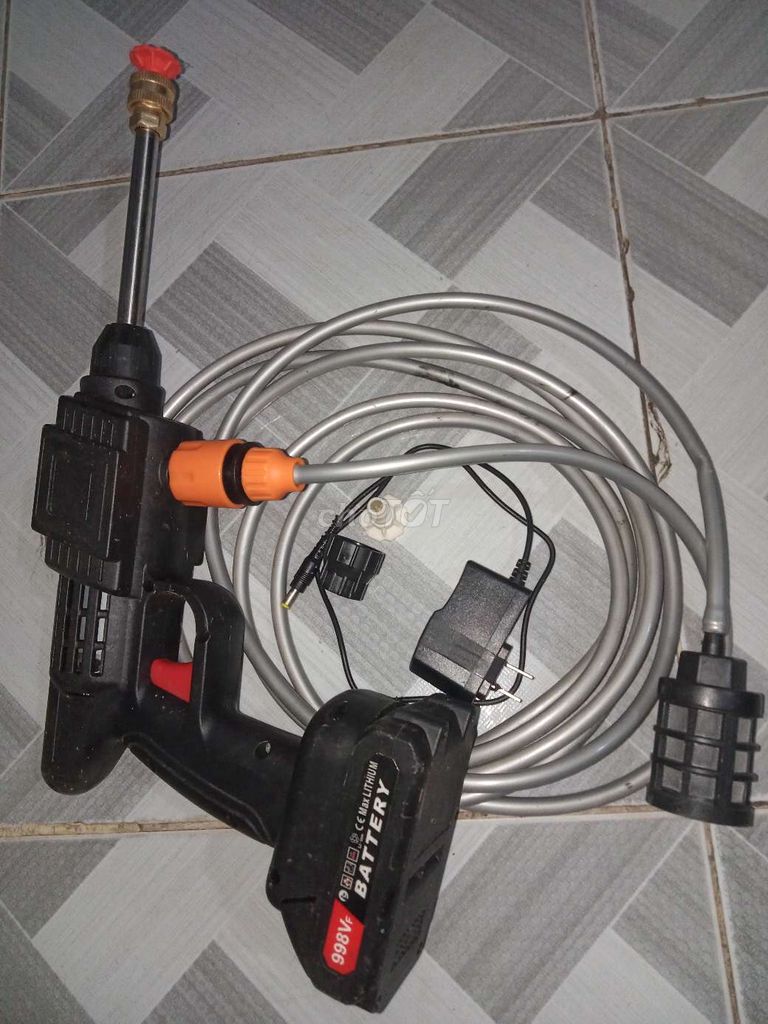Bán máy sửa xe, vệ sinh, tưới cây 150k
