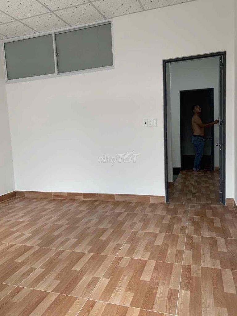 Срочно продается дом у дороги Binh Long, 49 м2, 2 этажа, новый, всего за 4,x млрд