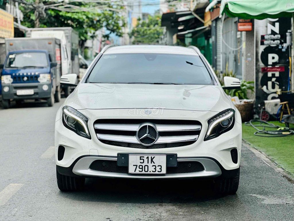 Mercedes Benz GLA 200 Model 2017. Mua bán Ô tô tại Quận 8 Tp Hồ Chí Minh được đăng bởi Hồng Phúc hình 10