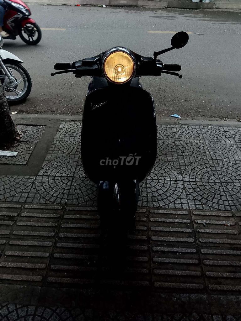 Xe máy điện Piaggio Vespa Xanh đậm. Mua bán Xe điện tại Quận Sơn Trà Đà Nẵng được đăng bởi Nguyễn thái hoài hình 2