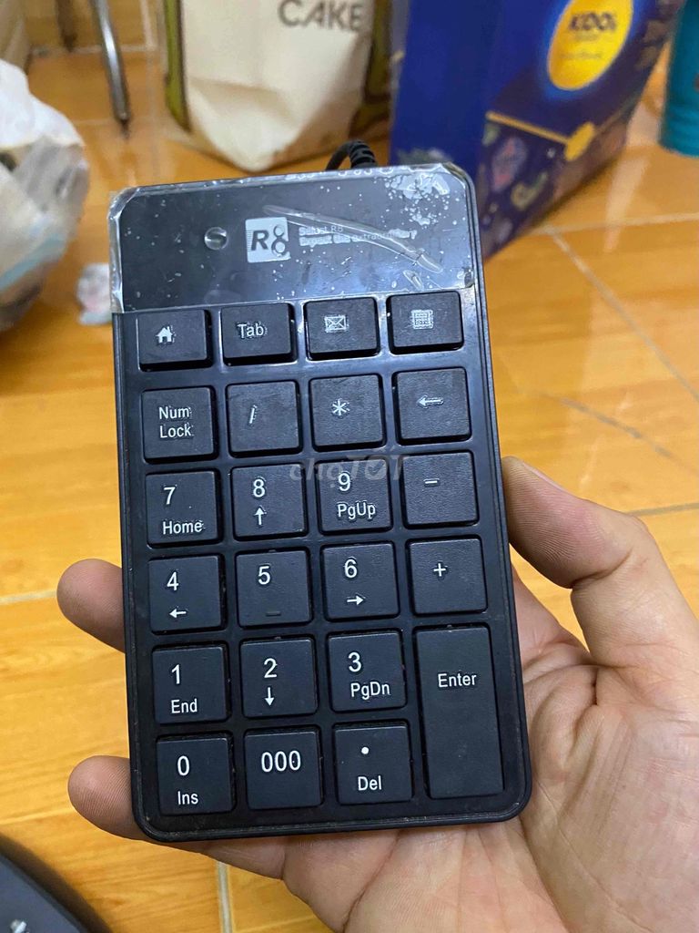 Bàn phím số R8 1810 Đen Nhựa(tặng chuột). Mua bán Phụ kiện (Màn hình, Chuột...) tại Quận 7 Tp Hồ Chí Minh được đăng bởi Điện Máy Uy Tín hình 1