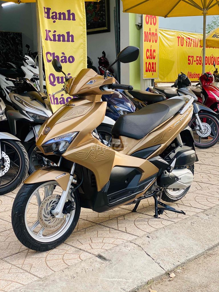 AB 2018 khoá smarkey siêu đẹp chuẩn 24k km zin✅. Mua bán Xe máy tại Quận Ninh Kiều Cần Thơ được đăng bởi Hiếu Xe máy Tân Liên Hưng 2 hình 4