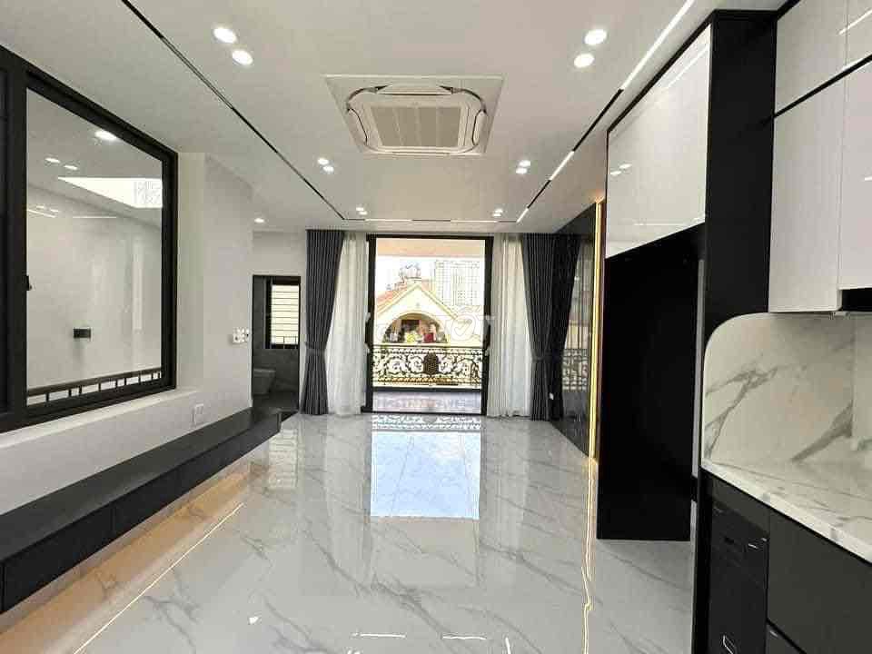 Siêu hiếm,Minh Khai 51/60m2 5tầng MT 6m -Giá 21 tỷ