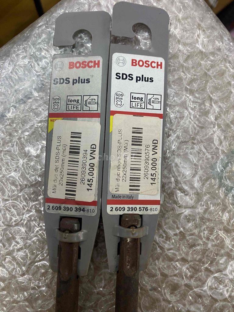 Hàng trưng bày mũi đục Bosch 20-22ly 270k/cặp