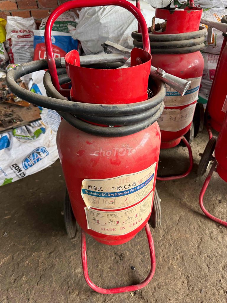 Bình chữa cháy 35kg có xe đẩy Trung Quốc. Mua bán Đồ chuyên dụng, Giống nuôi trồng tại Thành phố Bến Tre Bến Tre được đăng bởi Nhật Tâm hình 1