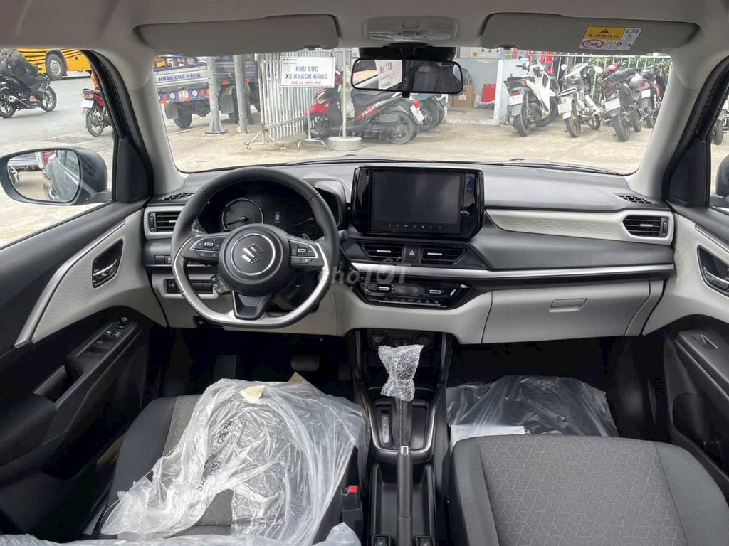 Suzuki Swift 2025 Bạc giao ngay chỉ với 160 triệu. Mua bán Ô tô tại Quận Gò Vấp Tp Hồ Chí Minh được đăng bởi công ty ô tô Sài Gòn đại lý ô tô Su zu ki chính hãng hình 5