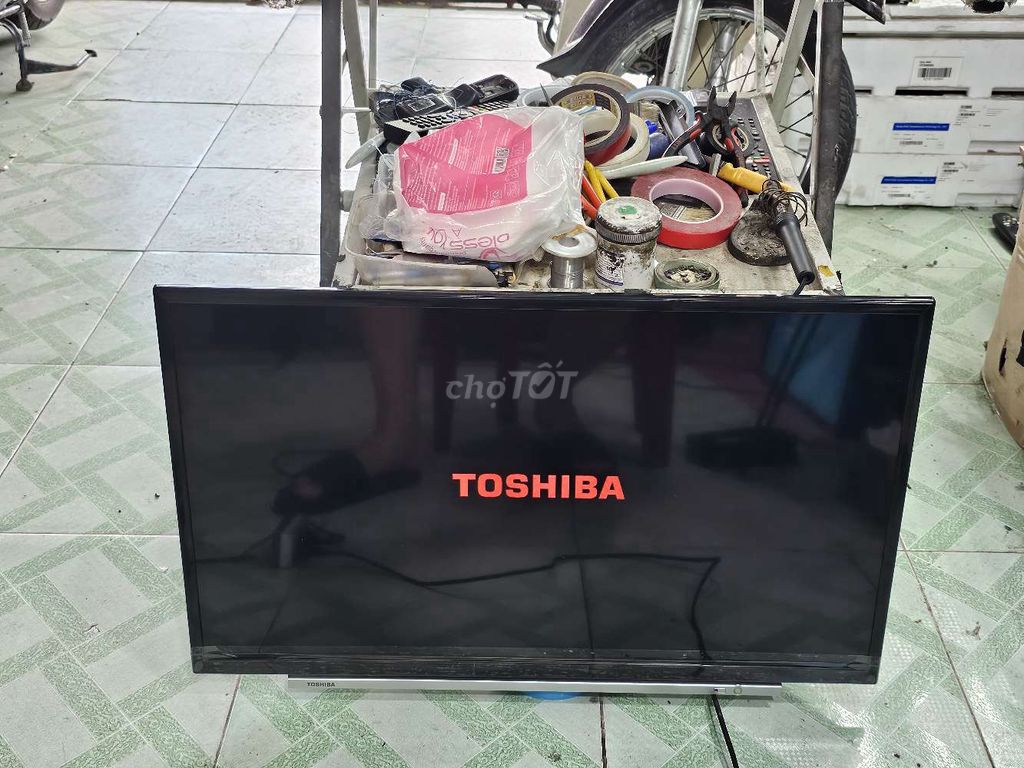 Smart TV Toshiba 32 inch - 32L5650. Wifi - YouTube. Mua bán Tivi, Âm thanh tại Huyện Hóc Môn Tp Hồ Chí Minh được đăng bởi Chinh Anh hình 1