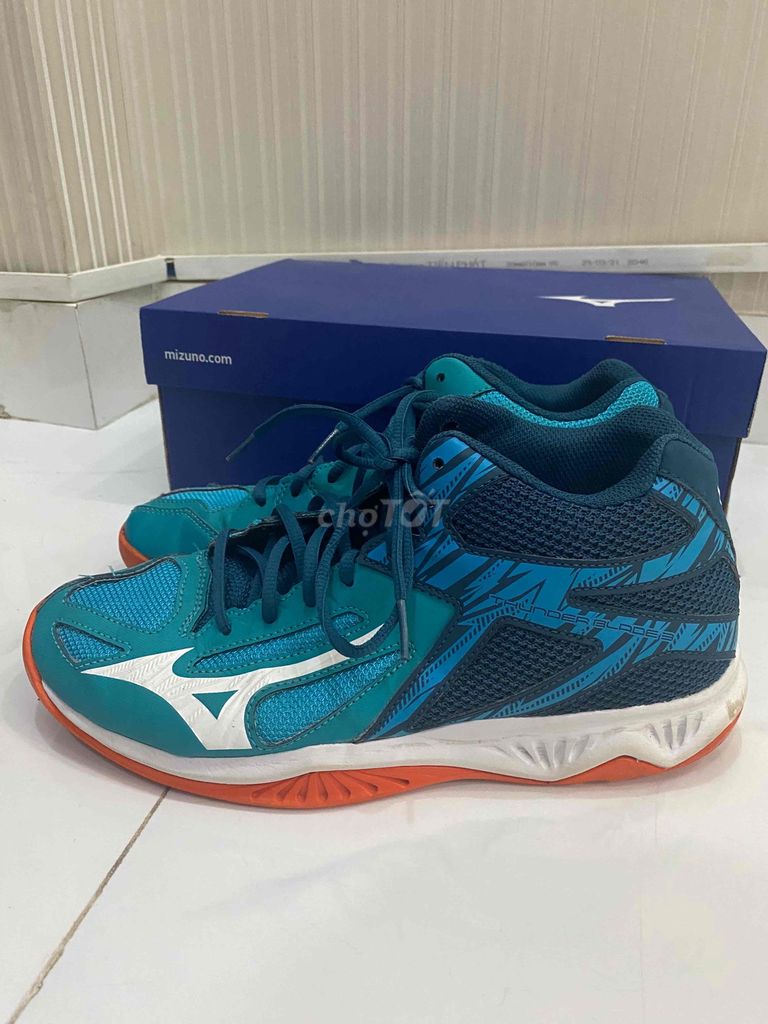 Giày bóng chuyền Mizuno